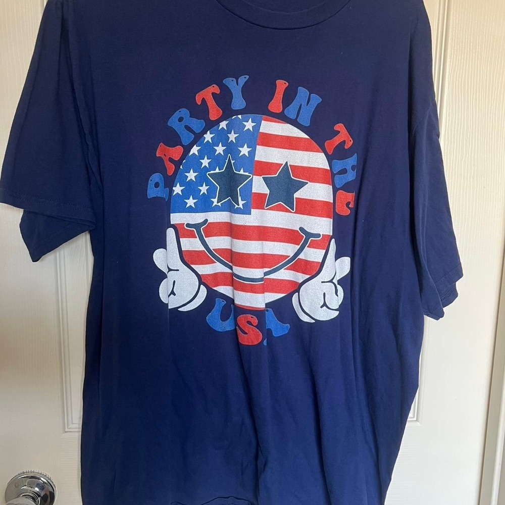 "Party In The USA" tee, Size XXL